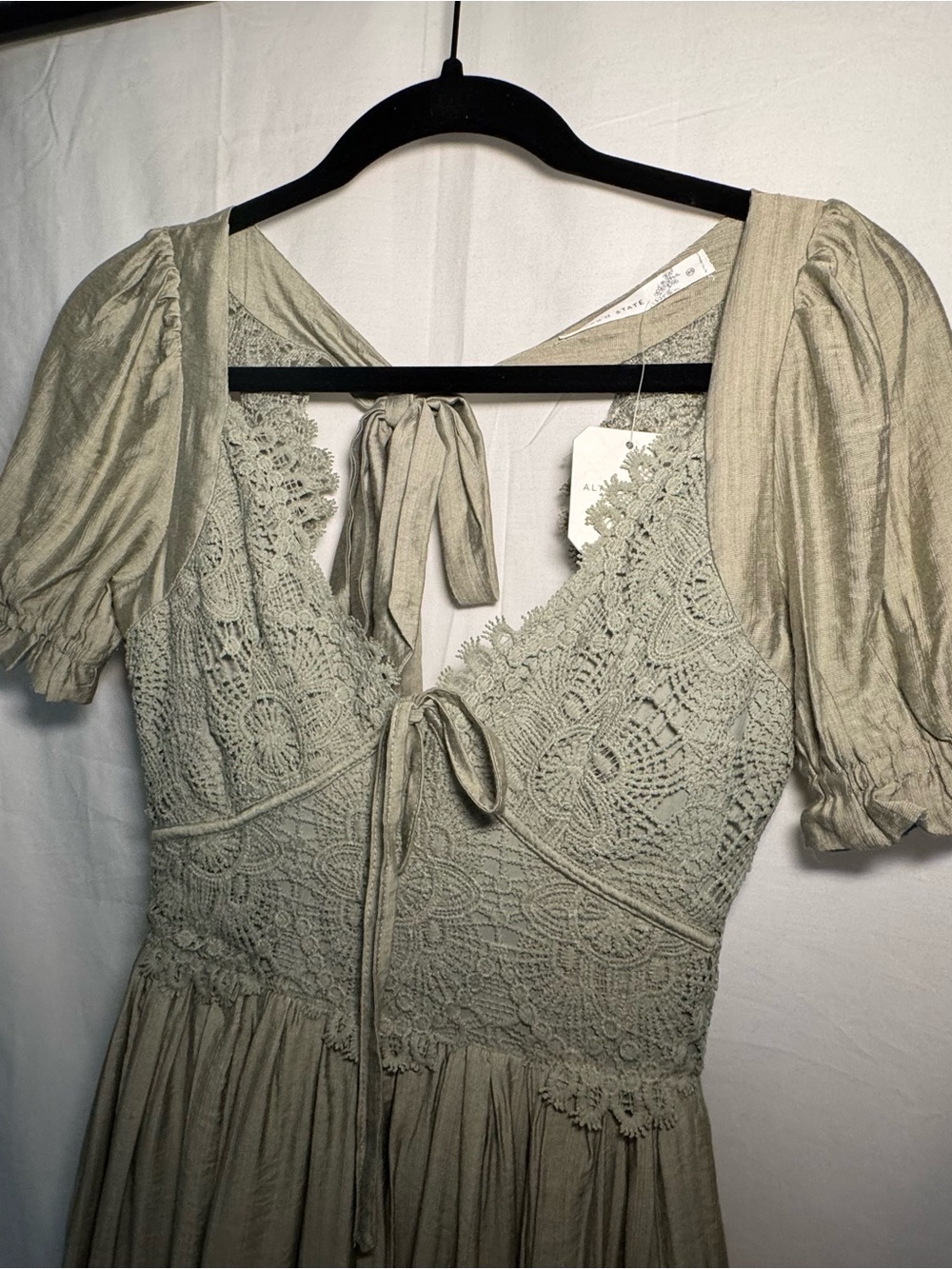 Altar'd State Elara Sage Green Lace Boho Maxi Dress Cottagecore Wedding Guest XS - Picture 3 of 11